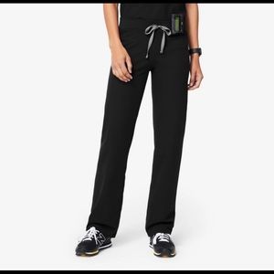 FIGS petite Livingston scrub pants